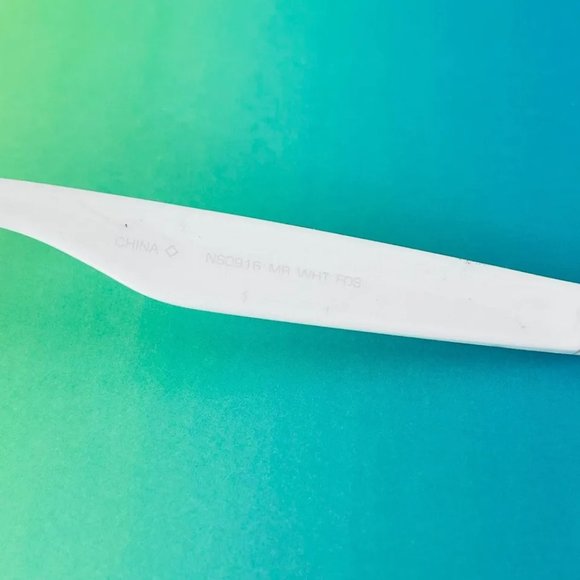 SG00698A Trend Sunglasses For Unisex Adult/Teens, 100% UVA/UVB Protection, White - Picture 5 of 7